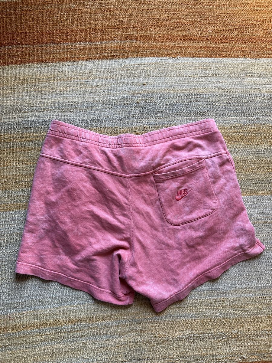 Nike Pantaloni: Nike pink short + Nike ACG short – Usato da Villars-Burquin venduto da Iliasso 2