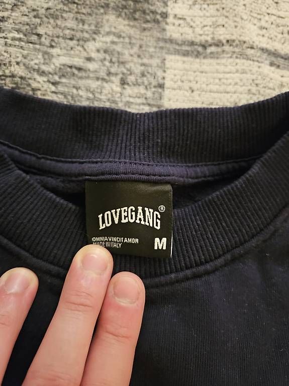 Pullover & Sweatshirts: Pullover LOVEGANG – Gebraucht aus Dottikon von damianolucia98 3