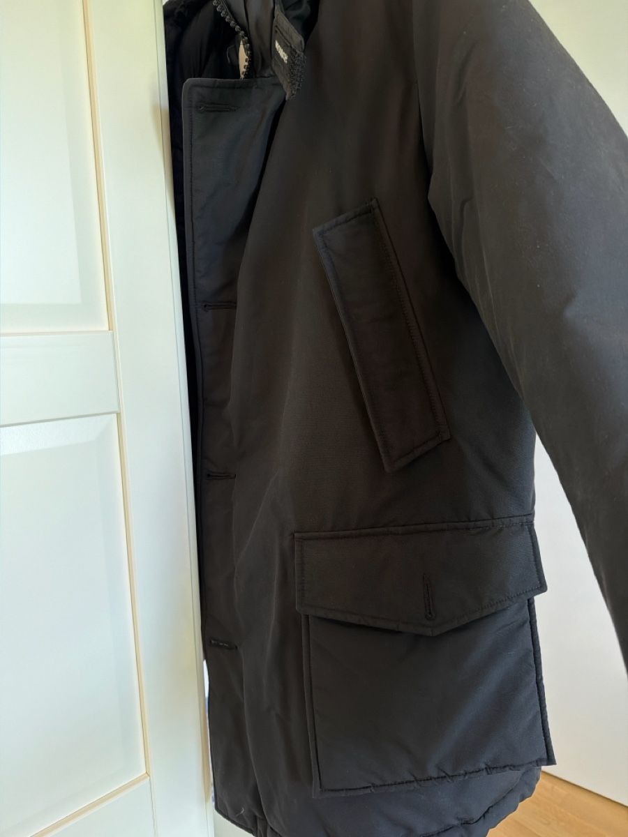 Woolrich Cappotti: Woolrich Arctic Parka schwarz, Grösse S – Nuovo (secondo la descrizione) da Hägendorf venduto da fufj11 5