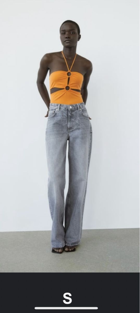 Zara Tops: Zara bodysuit – D'occasion à Erlenbach ZH par Ma.Pi