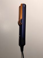Dyson Airstrait