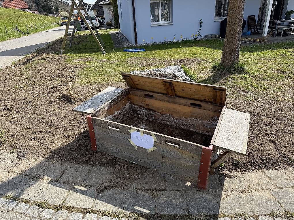 Sandkasten: Sandkasten gratis – Gebraucht aus Hubersdorf von czo_d2h7