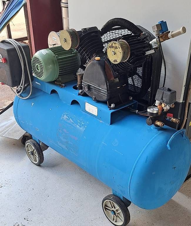 Compressori: Compressore da 180 l. – Usato da Personico venduto da OvidioC 2