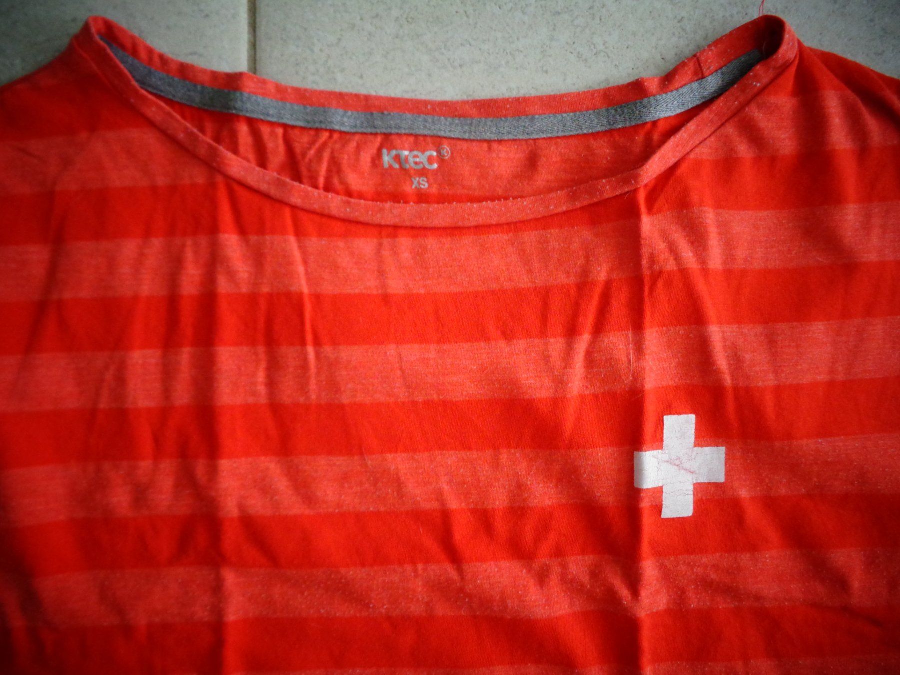 T-shirts: KTEC T-SHIRT GR.XS – D'occasion à Rotkreuz par Samballi 1