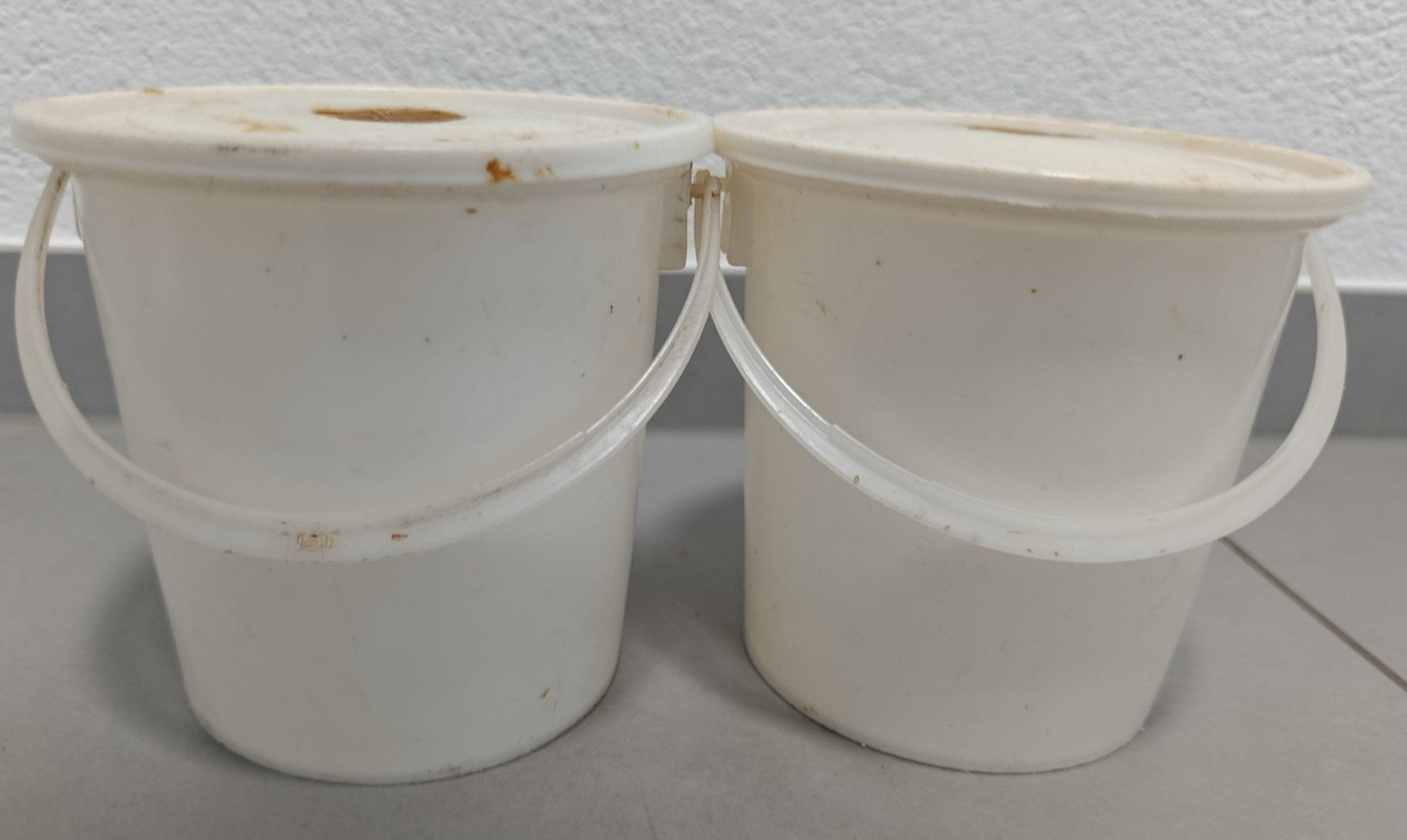 Alveari: Futterkessel für Bienen, 0.7 l – Usato da Olten venduto da Astrith 1