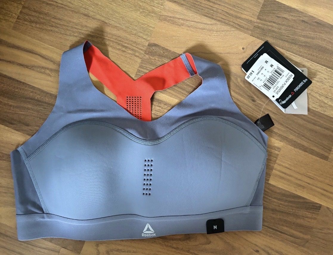 Nike Tops: Reebok Sport BH Neu – Gebraucht aus Uerikon von ZurichCity01