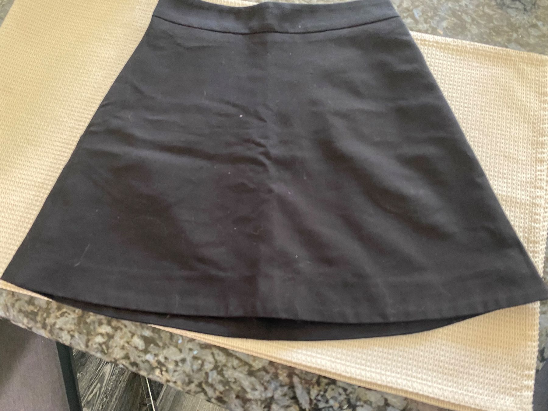Jupes: EXPRESS schwarzer Jupe – D'occasion à Allenwinden par oba_xb8y