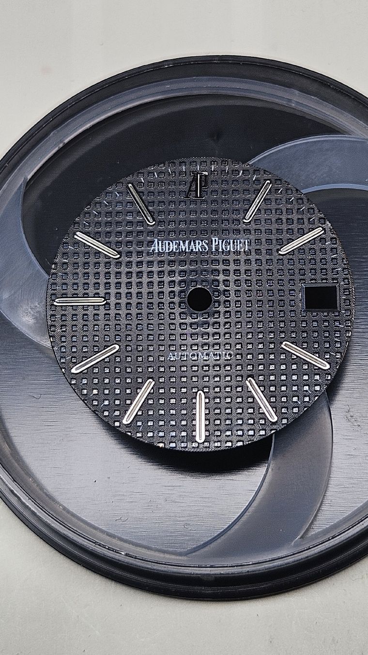 Audemars Piguet Orologi: Cadran Audemars Piguet, R.O. 14790ST – Usato da Miège venduto da dyn_8yhb