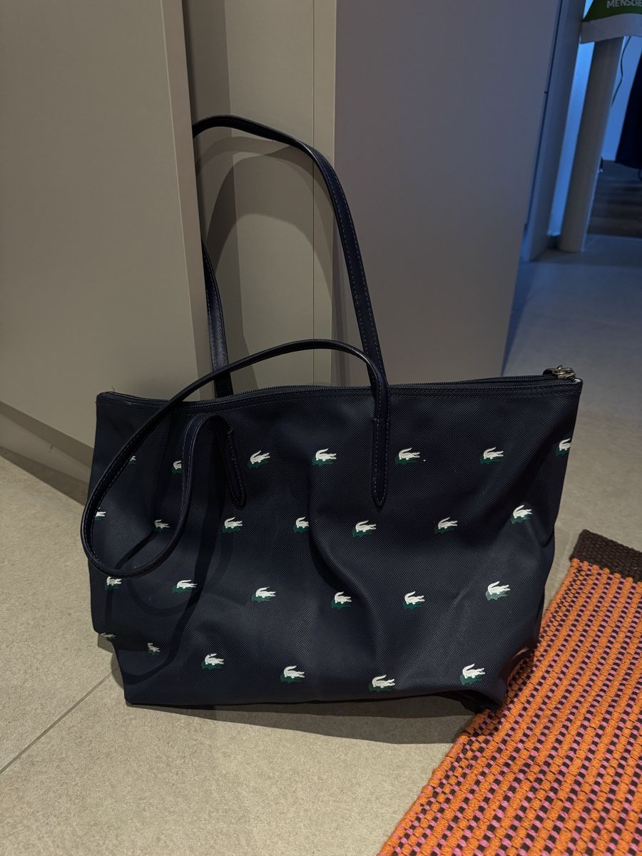 Lacoste Borse: Lacoste Shopper – Usato da Roggwil BE venduto da lffcb 1