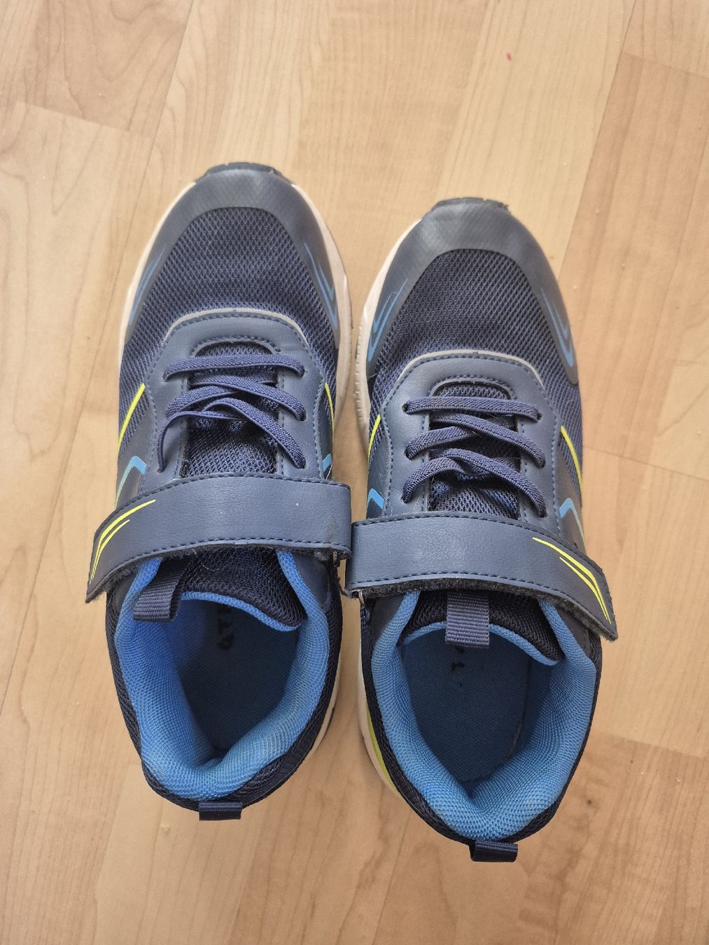 Chaussures hommes: Turnschuhe Sneaker 34 35 – D'occasion à Richterswil par bachmann74 2