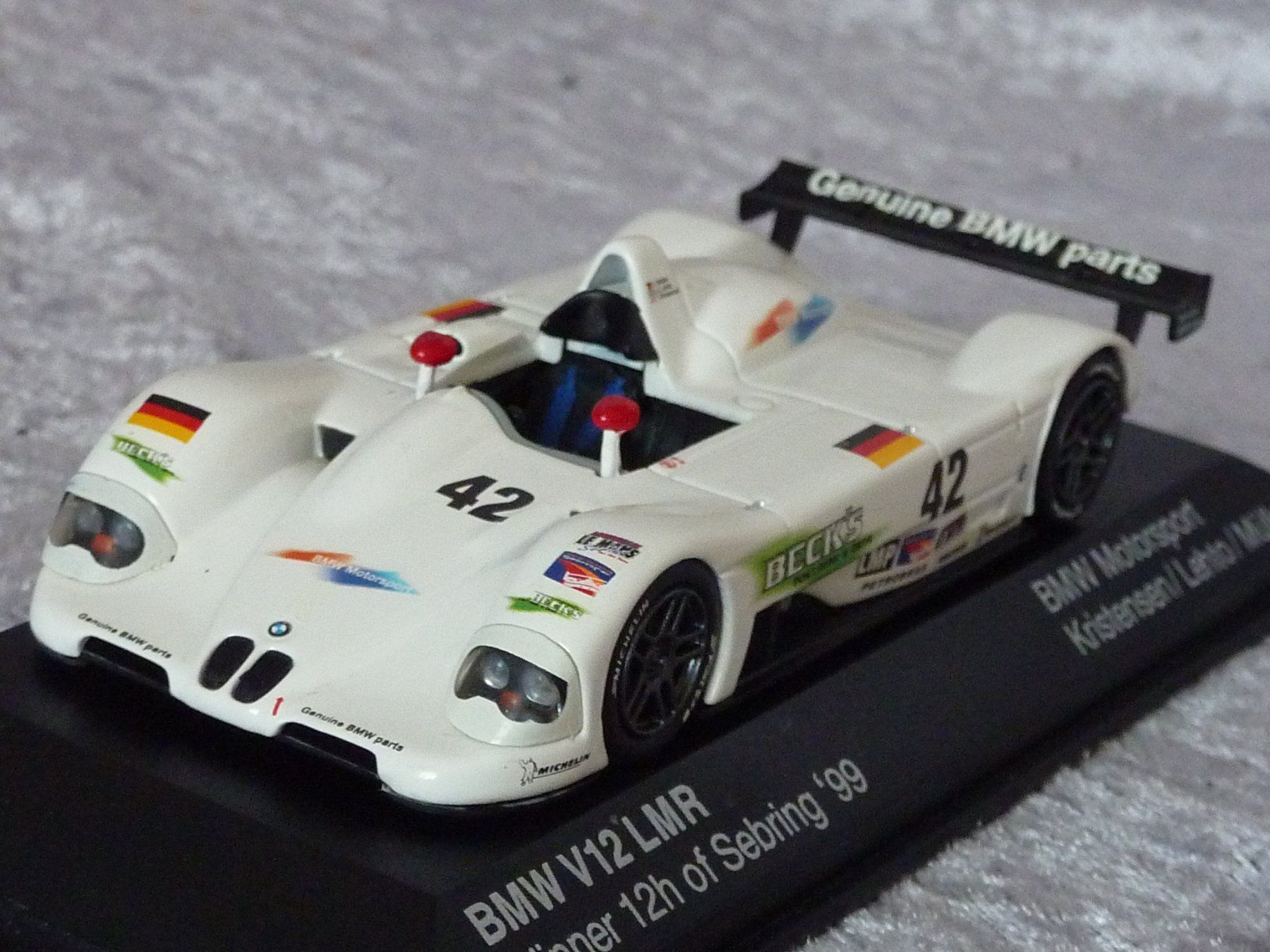 Minichamps Modellini d'auto: BMW V12 LMR Sebring99  1:43 – Nuovo e nell'imballaggio originale da Dürrenäsch venduto da modellautos4you 1