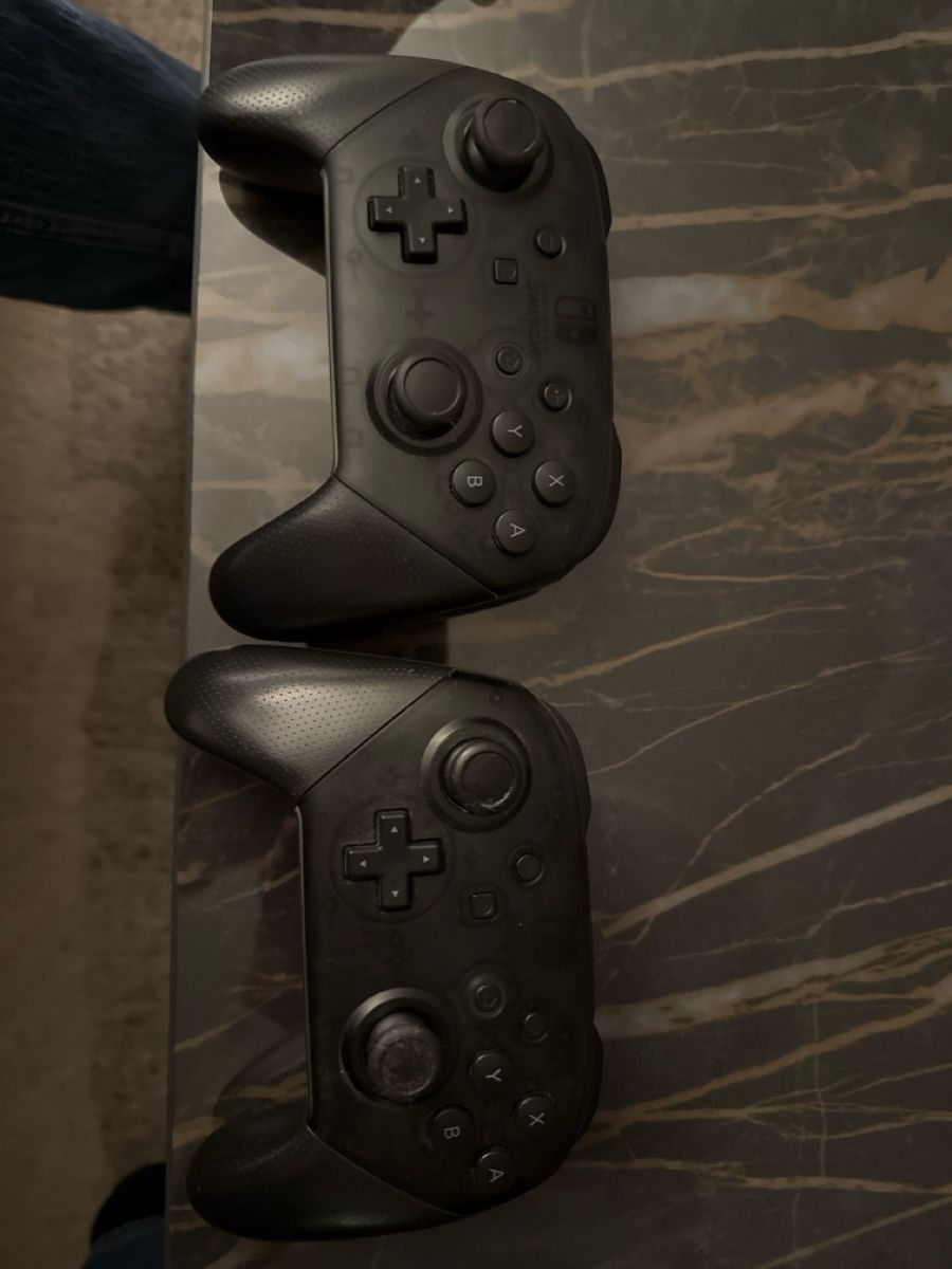 Nintendo Controller: Nintendo switch Controller – Gebraucht aus bilten von HalloZusammen
