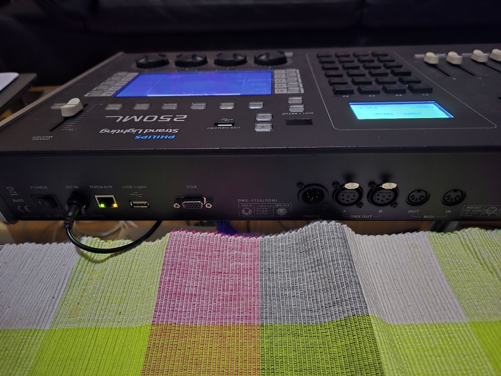 Beleuchtung & Lichteffekte: Philips Strand Lighting 250ML  professional DMX Control – Gebraucht aus Zürich von Roy-Events-Zurich 2