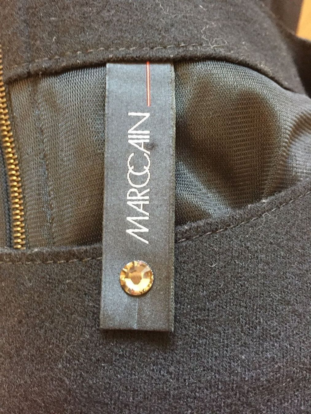 Marc Cain Kleider: Kleid von Marccain Gr.34 Schwarz NEU – Neu (gemäss Beschreibung) aus Zollikon von Mar126 6