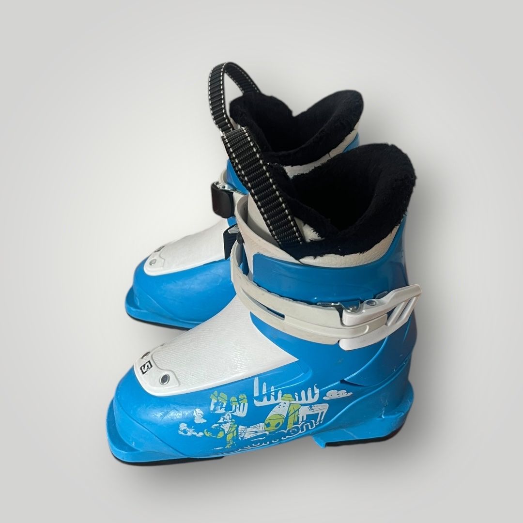 Chaussures garçon: Kinder skischuhe Grosse 17-18 – D'occasion à Murten par Ski-Outlet 1