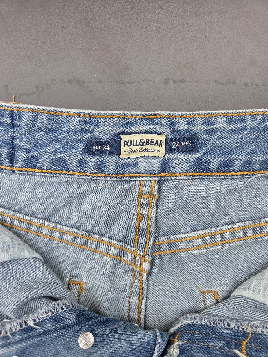 Pull&Bear Jeans: Jeans Shorts Pull&Bear blau Grösse 34 – Nuovo (secondo la descrizione) da Zürich venduto da mi.ha.6 1