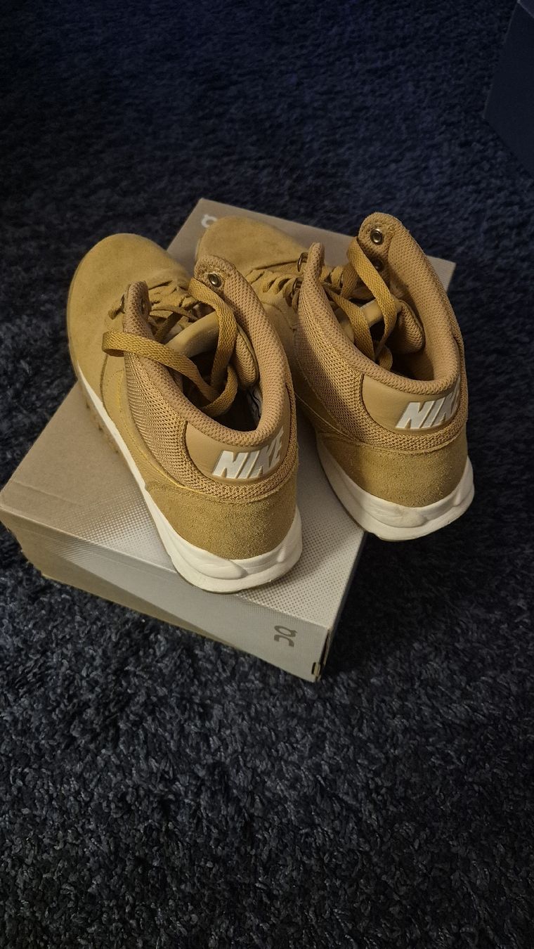 Nike Scarpe da uomo: Chaussures Nike d'hiver – Usato da Lausanne venduto da ben_m6qx 2
