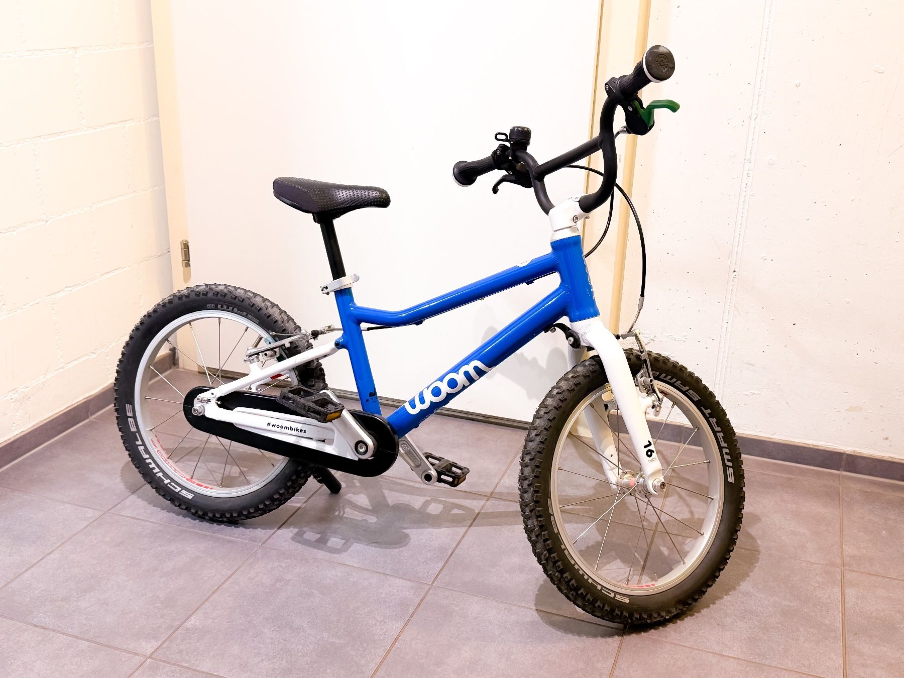 Woom 3 Kinderfahrrad 16 Zoll blau-weiss (Gebraucht) in Mettmenstetten fr  CHF 280  nur Abholung auf Ricardo kaufen