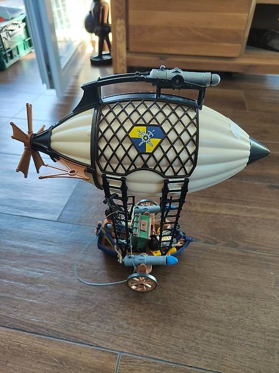 Giocattoli: PLAYMOBIL Novelmore Zeppelin  – Usato da Schafisheim venduto da Lukee12
