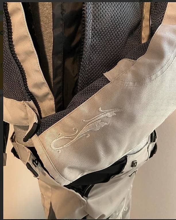 Completi & Tailleur: Damen Kombi Grösse 40 – Usato da Hochwald venduto da motowear-secondhand 4