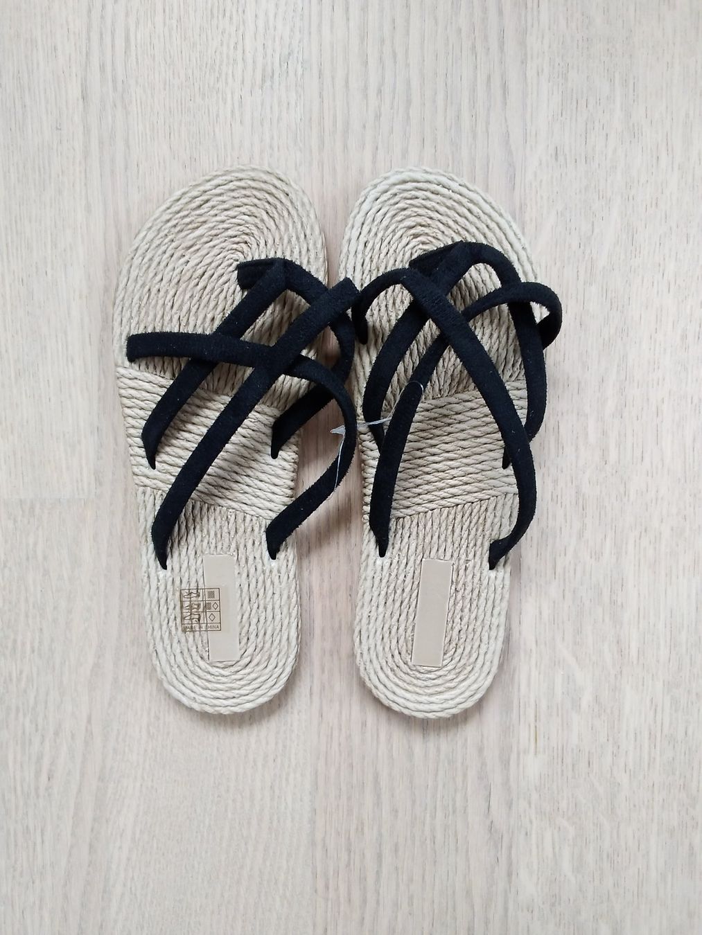 Scarpe da donna: NEUE Flip-Flops Gr.36/37 – Nuovo (secondo la descrizione) da Gossau SG venduto da Black-Queen