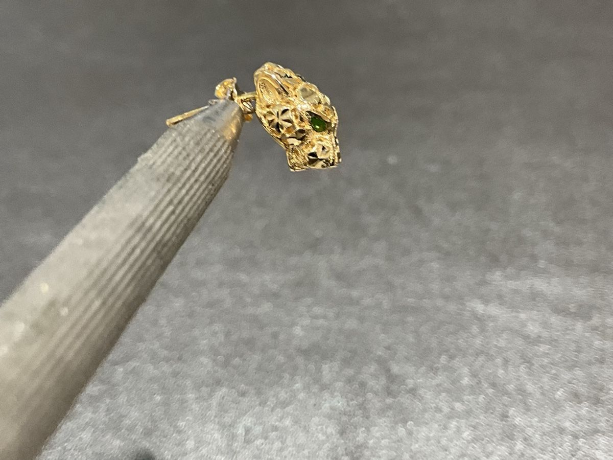 Ohrringe & -stecker: 18k Gold Panther Ohrstecker – Gebraucht aus Schaffhausen von glamour-shop 3