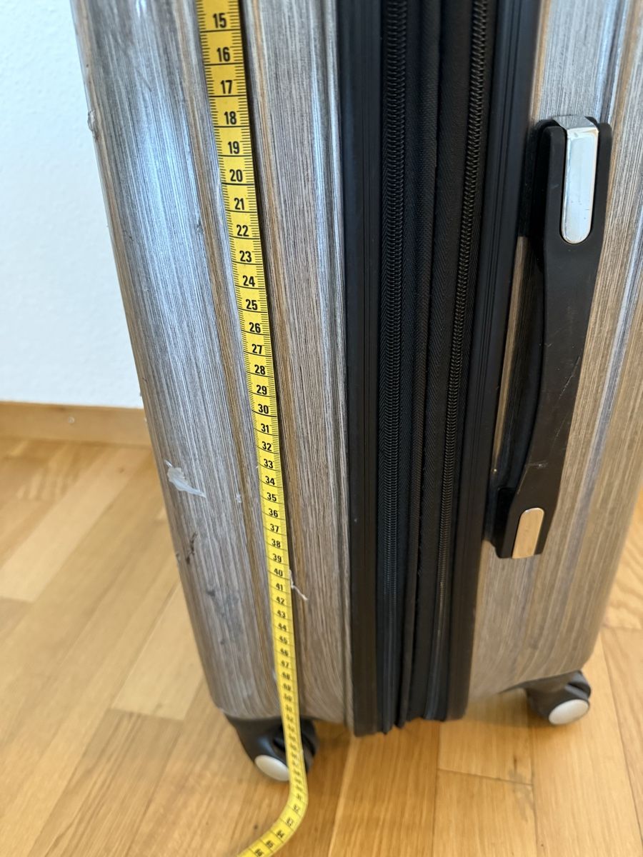 Reisekoffer: Reisekoffer Grösse S Grau ausdehnbar – Gebraucht aus Zug von MC2CC 2
