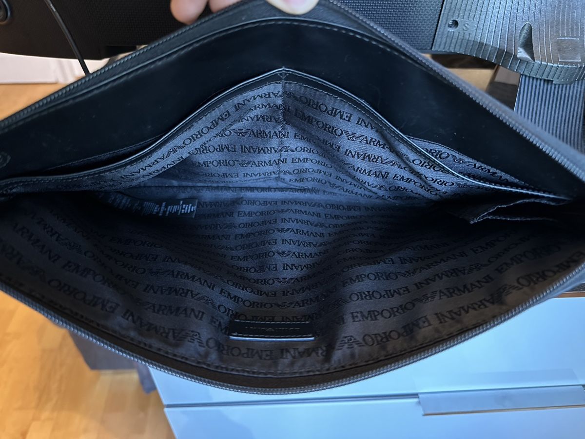 Valigie & Borse: Emporio Armani Organizer – Nuovo (secondo la descrizione) da Chur venduto da lor_t2dt 1