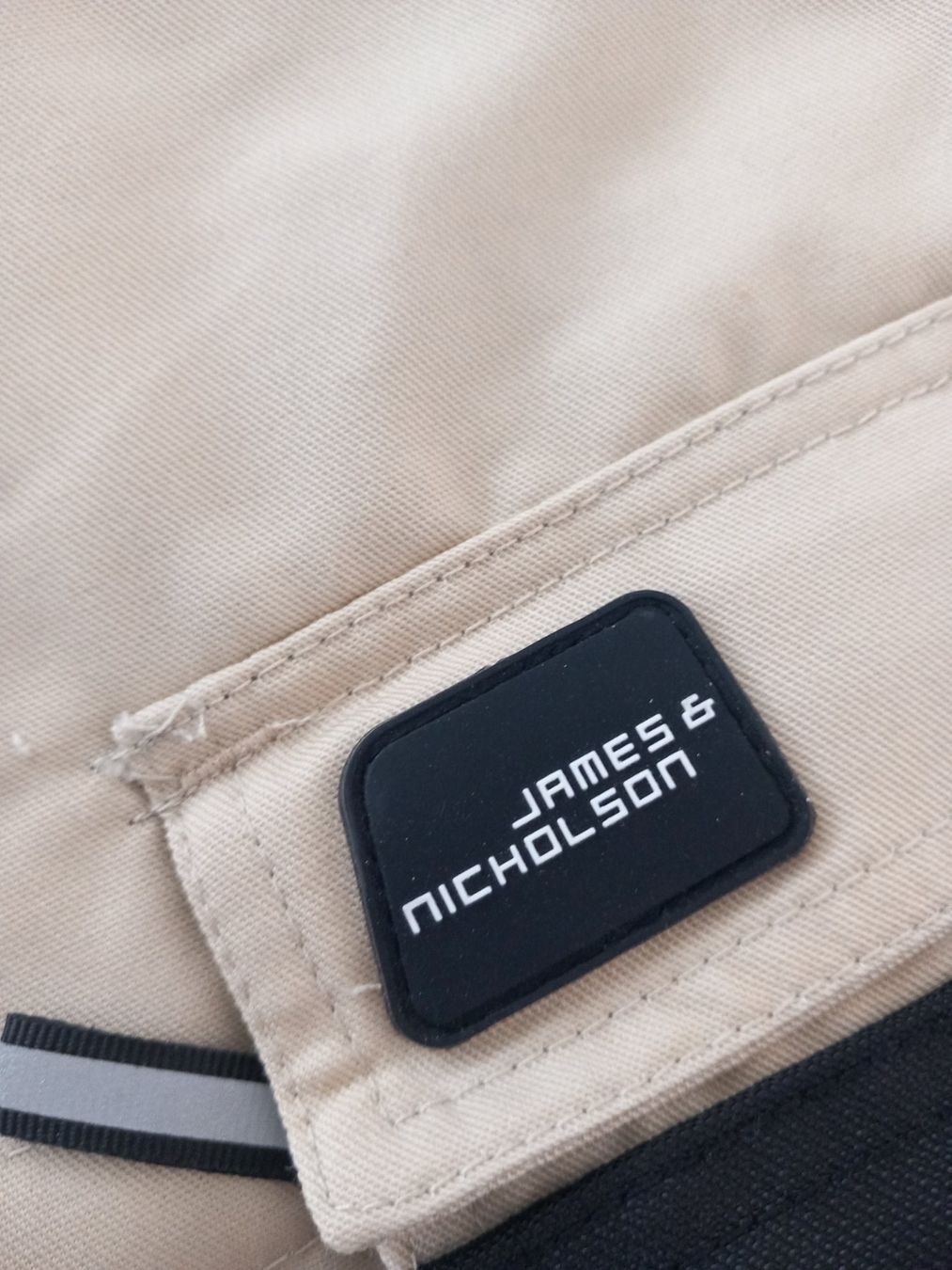 Pantaloni: Arbeitshose kurz Gr.44 – Nuovo e nell'imballaggio originale da Thun venduto da Beas-Allerlei 1