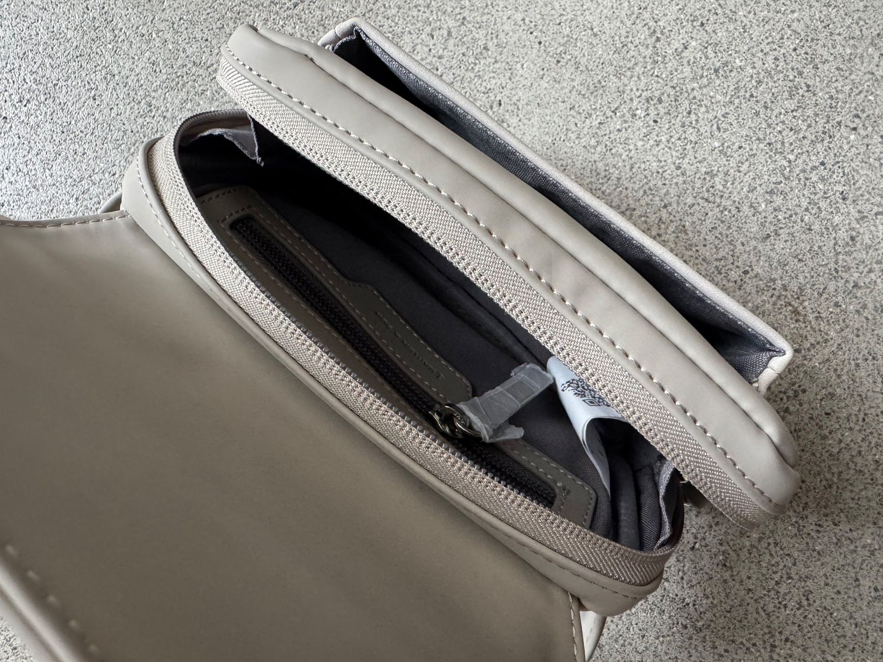 Kapten & Son Borse da donna: Kapten & Son Bauchtasche grau – Usato da Salmsach venduto da van_hfm6 1