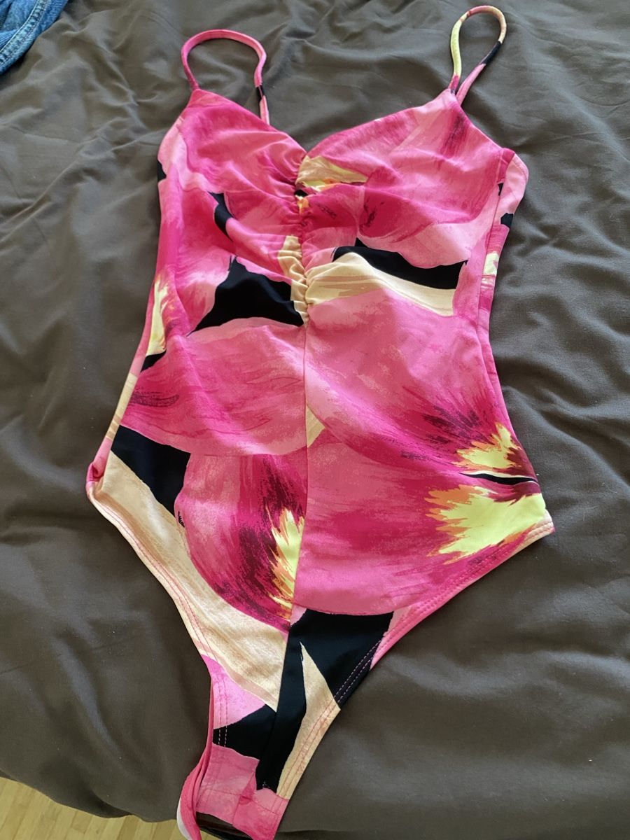 Lotti di vestiti: 6 pièces taille S – Usato da Brügg BE venduto da nou_8ht9 3