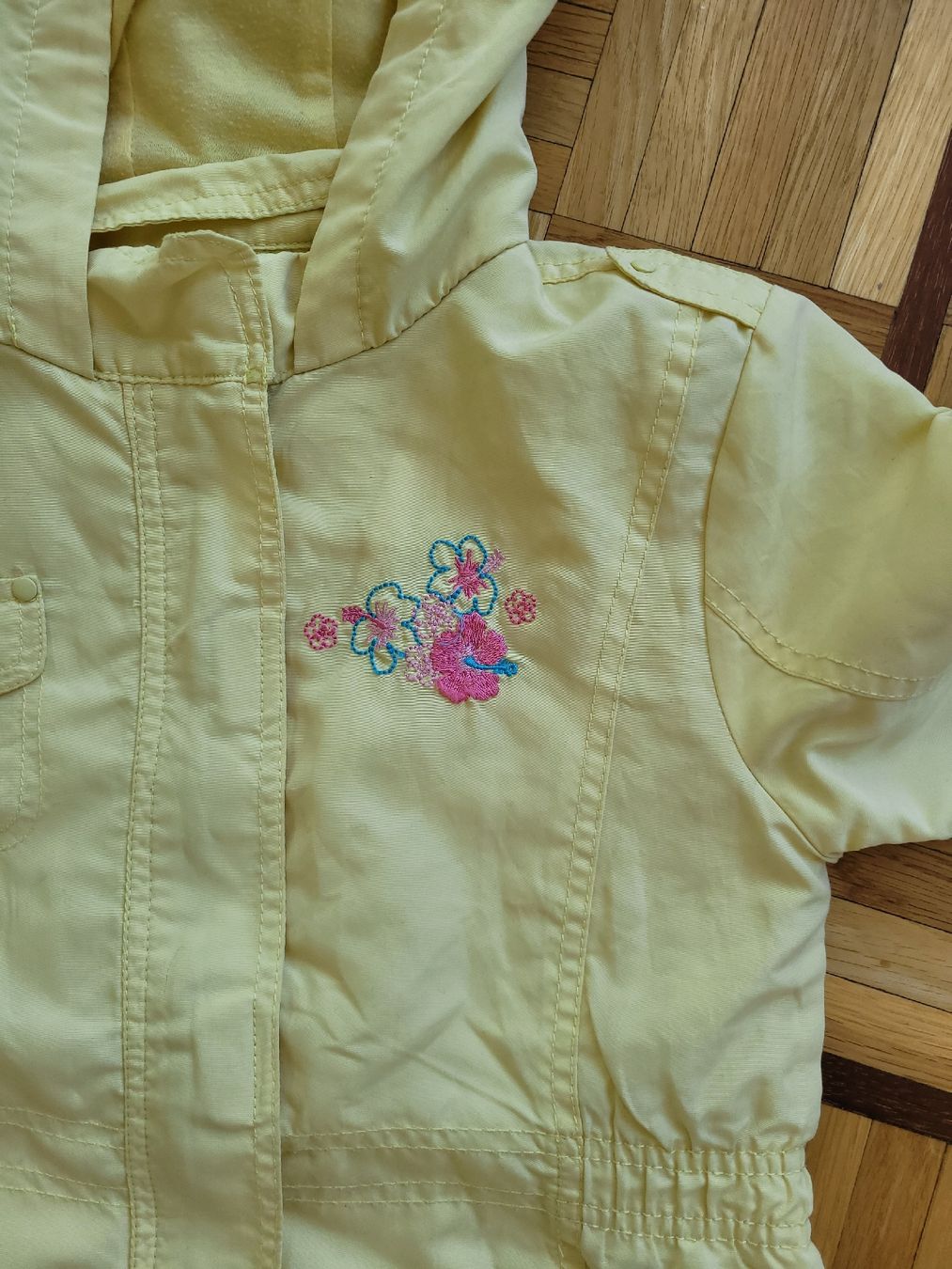Jacken & Mäntel: Sommerjacke Gr. 140 in gelb – Gebraucht aus Genève von inu_ln6m 1
