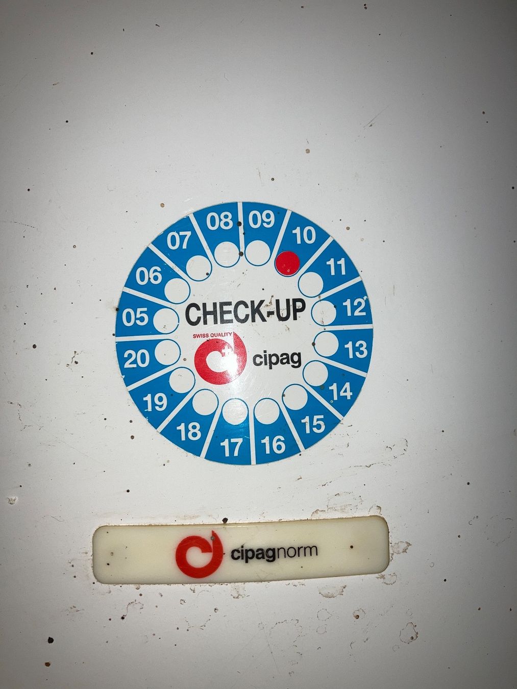 Installations sanitaires: chauffe eau électrique mural – D'occasion à Veyrier par man_l7nj