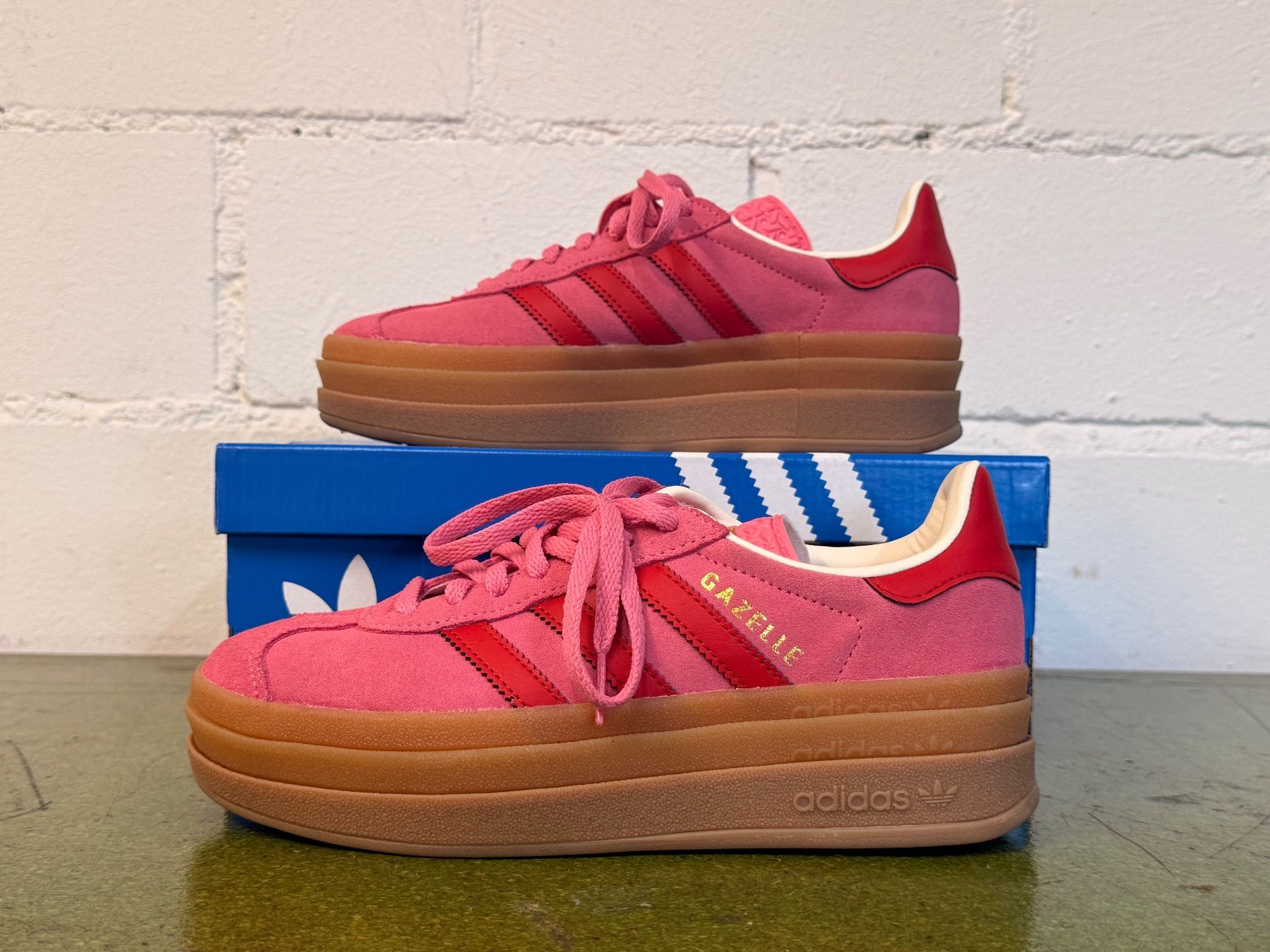 Adidas Scarpe da donna: Adidas Gazelle Bold J – Nuovo (secondo la descrizione) da Bättwil venduto da Partner3 3