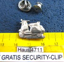 VESPA MOTO-ROLLER SCOOTER PIN GEPRÄGT 3D-OPTIC SILBRIG VINTA