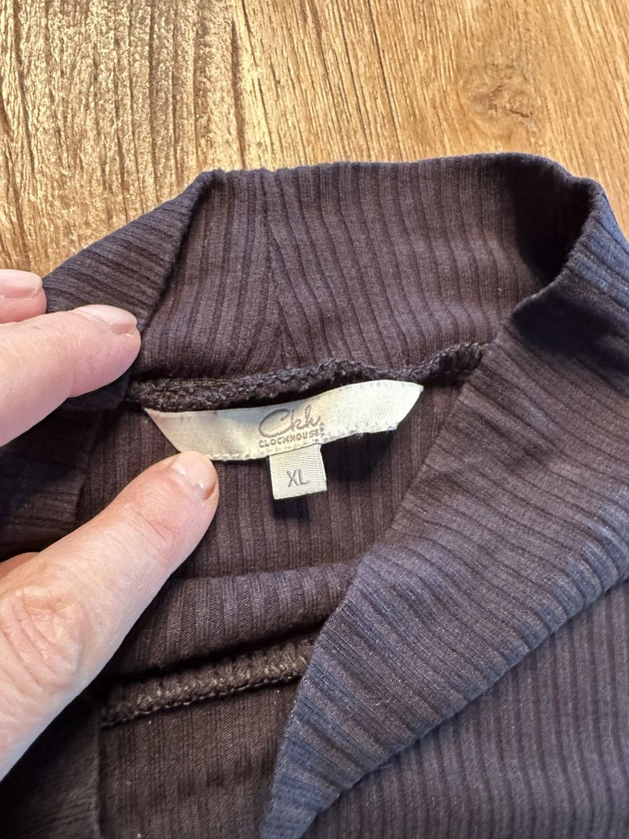 C&A T-shirt: Clockhouse Rollkragenshirt, Top Zustand, Grösse XL – Nuovo (secondo la descrizione) da Altendorf venduto da Eastwick4 2