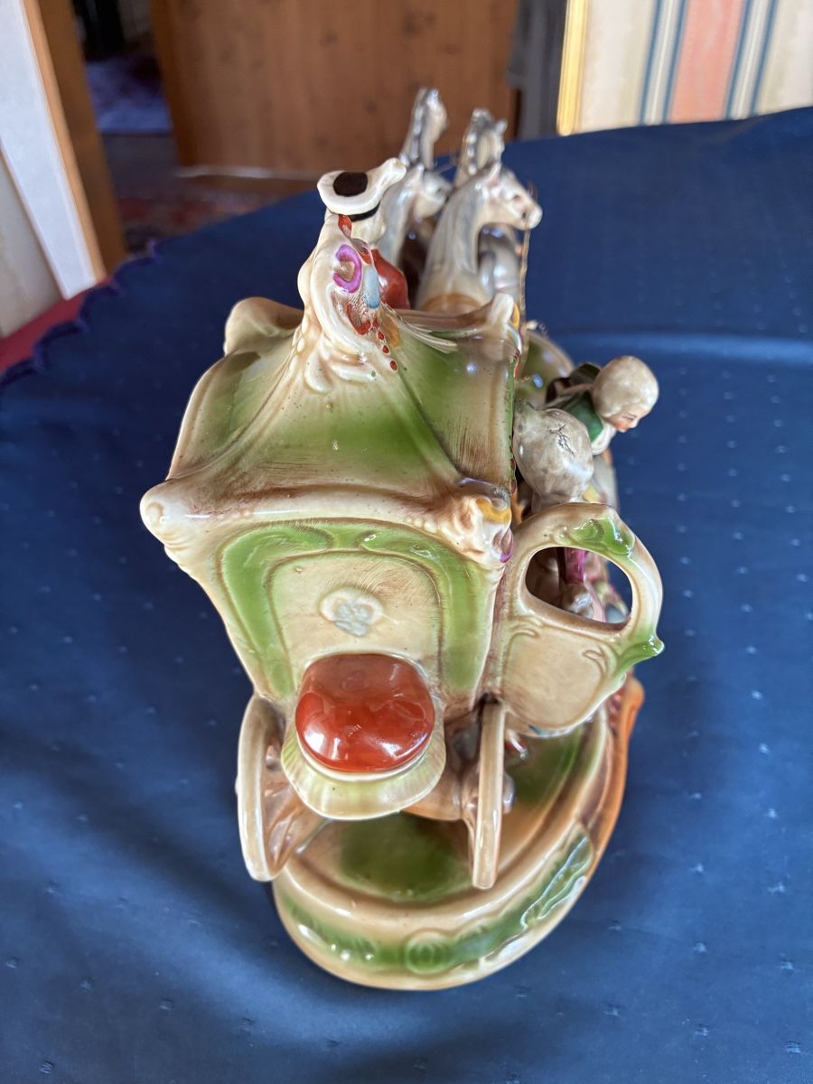 Carrozze: grosse Porzellankutsche mit 4 Pferden – Usato da Dornach venduto da Rosengarten 2