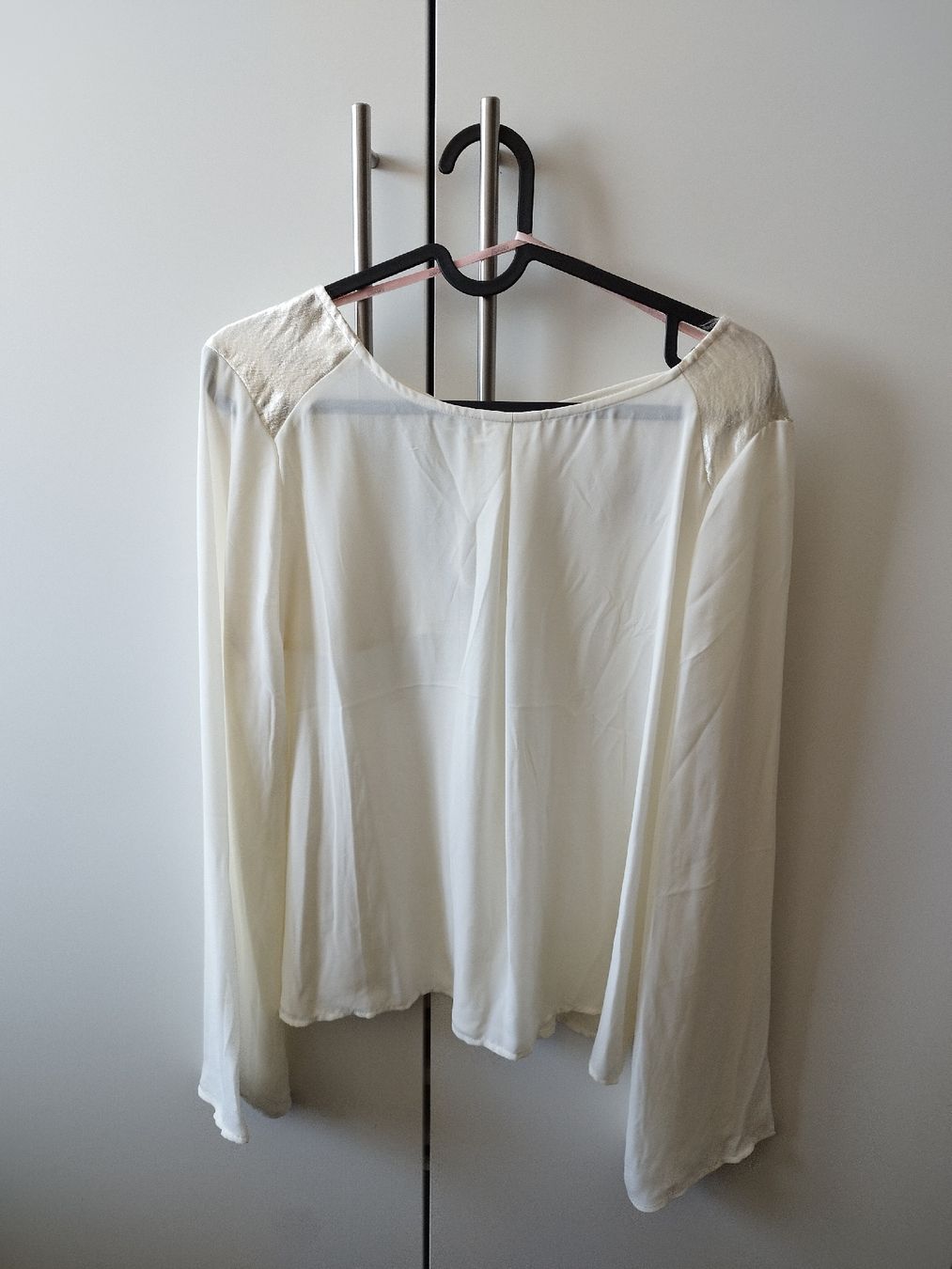 Blusen: Weisse Boho Bluse mit Glockenärmel - Damen Bluse Gr. M – Gebraucht aus Bremgarten AG von Annikaouh