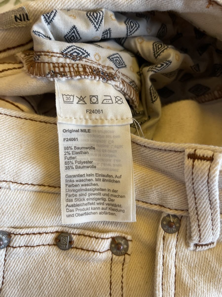 Nile Jeans: Neue Nile Hose Jeans beige L – Nuovo e nell'imballaggio originale da Täuffelen venduto da Nice800 3