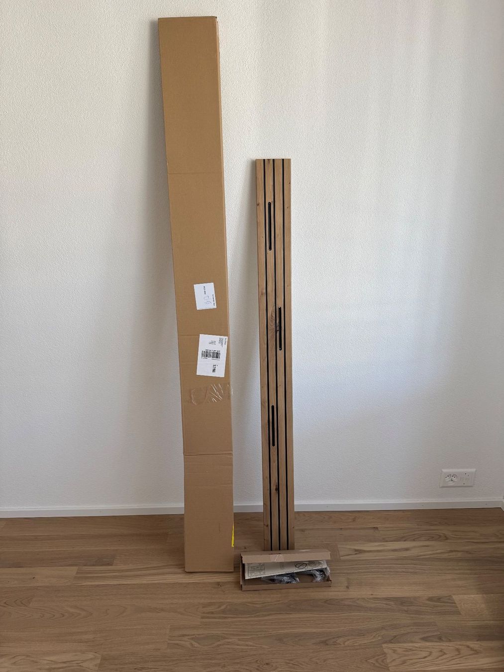 Garderobe: Garderobenpaneel Besco – Neu (gemäss Beschreibung) aus Luzern von Compi 3