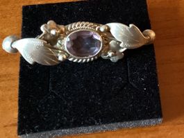 Broche