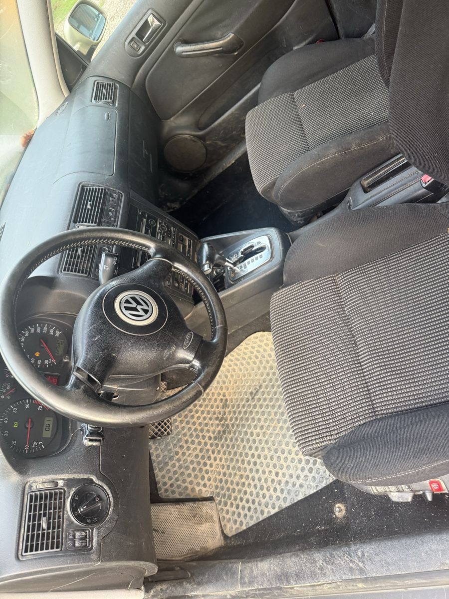VW Autos: VW Golf Variant – D'occasion à Niederbipp par baggerch 4