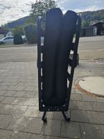 Klappbett mit Matratze schwarz auf Rollen guter Zustand