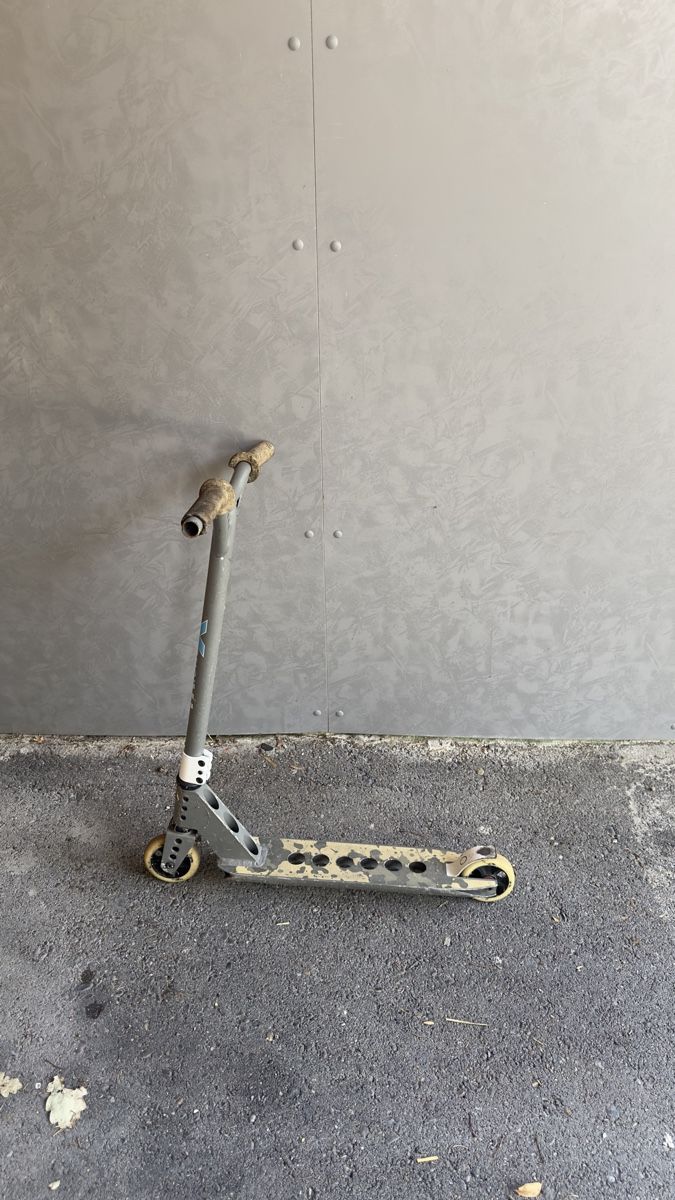 Micro Kickboard: Micro Xtreme Stunt-Scooter – 1Fr – Gebraucht aus Aristau von Brahim56
