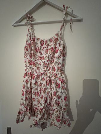 Sommer Jumpsuit mit Blumenmuster, Grösse XS