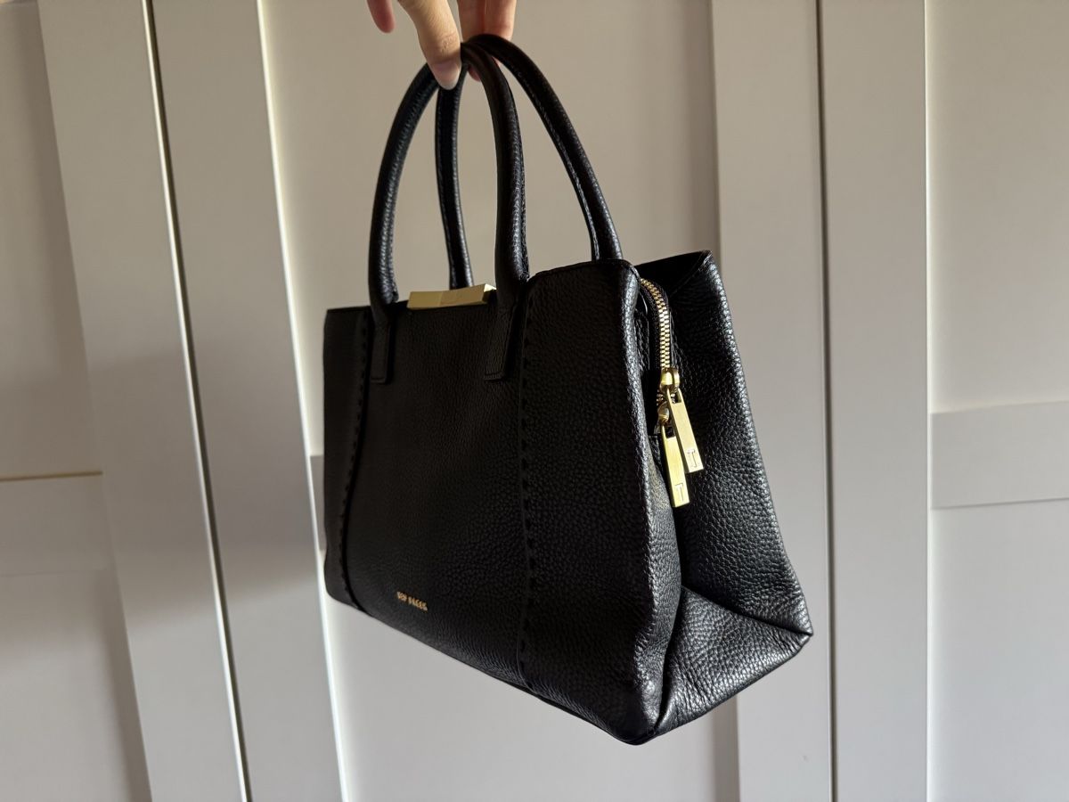 Ted Baker Taschen für Damen: Wunderschöne Ted Baker Handtasche schwarz, mit Schultergurt – Neu (gemäss Beschreibung) aus Bätterkinden von peacelover_fili 1