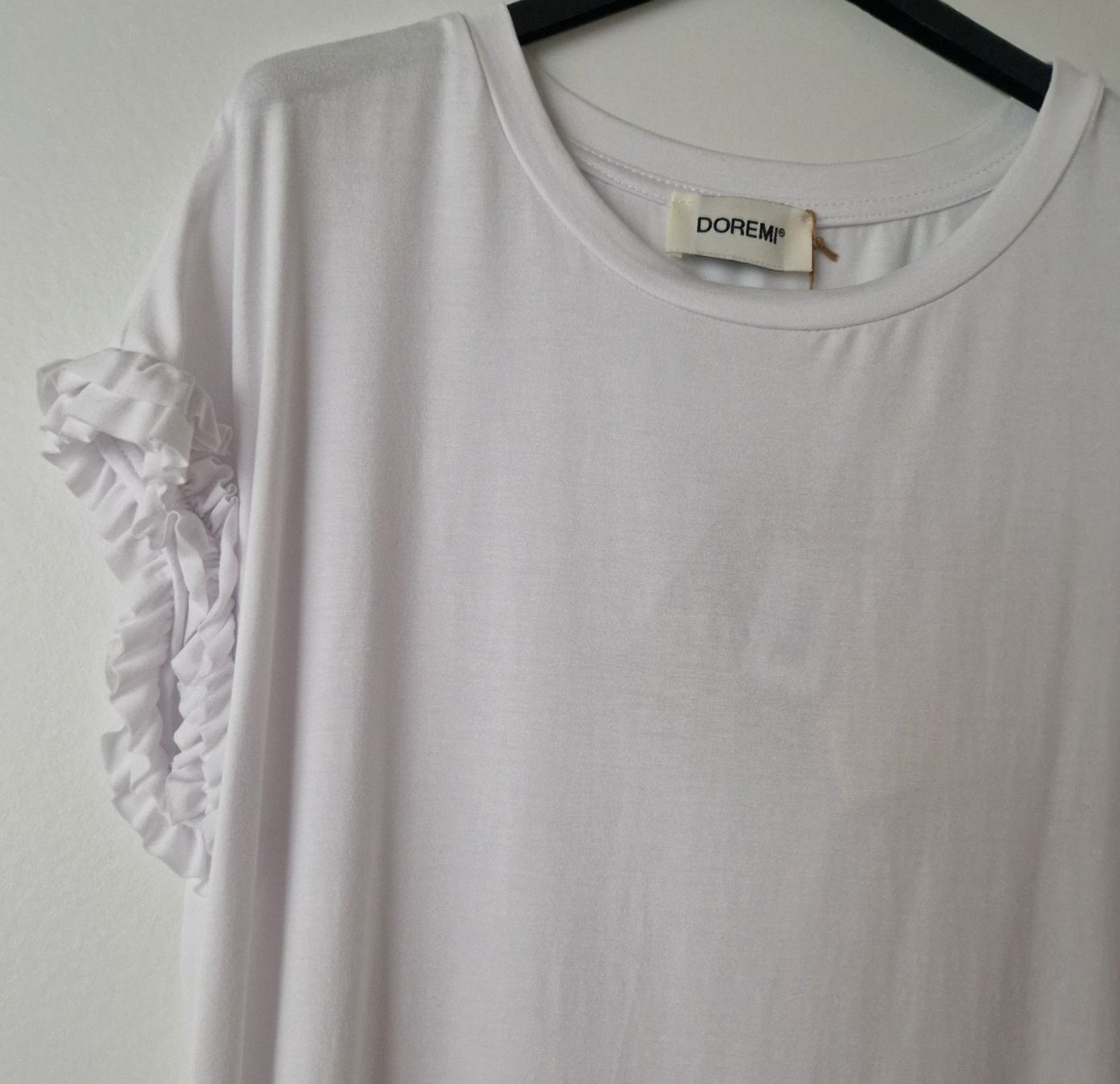T-shirt: T-SHIRT EN VISCOSE – Nuovo e nell'imballaggio originale da Camorino venduto da JPHANDMADE1 2