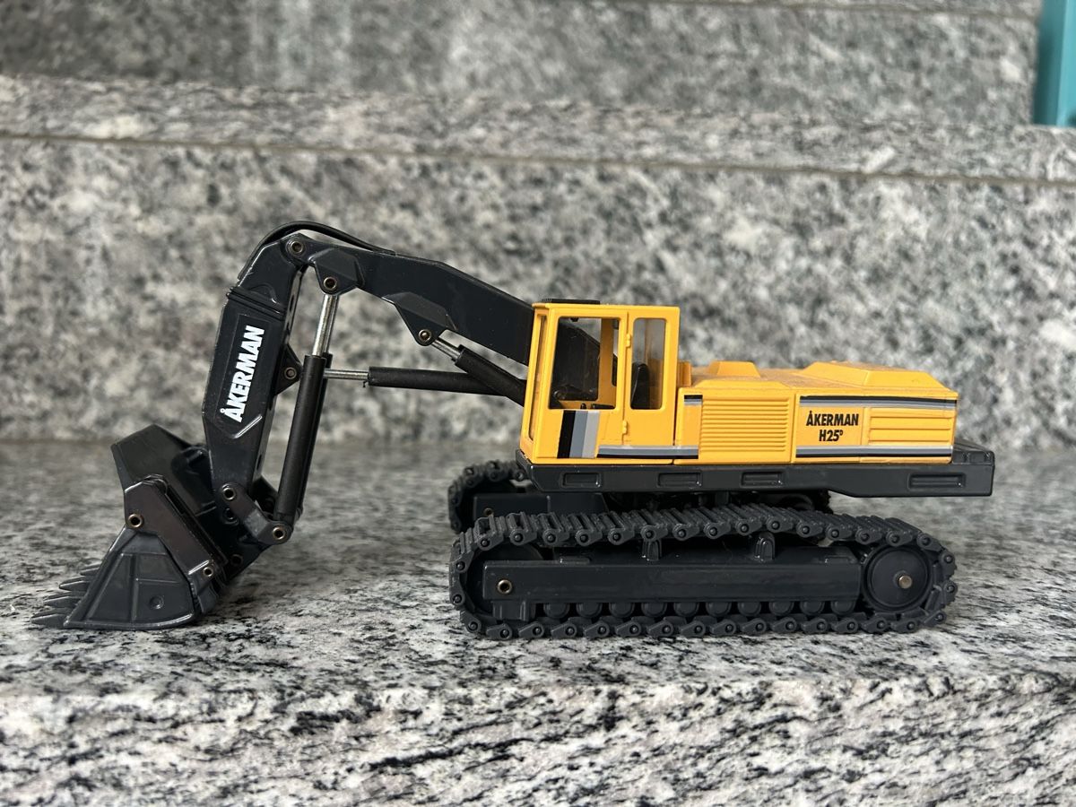 Joal Modellbausätze & Standmodelle: Akermann H25, 1:50, Joal – Gebraucht aus Horw von Tigercat635