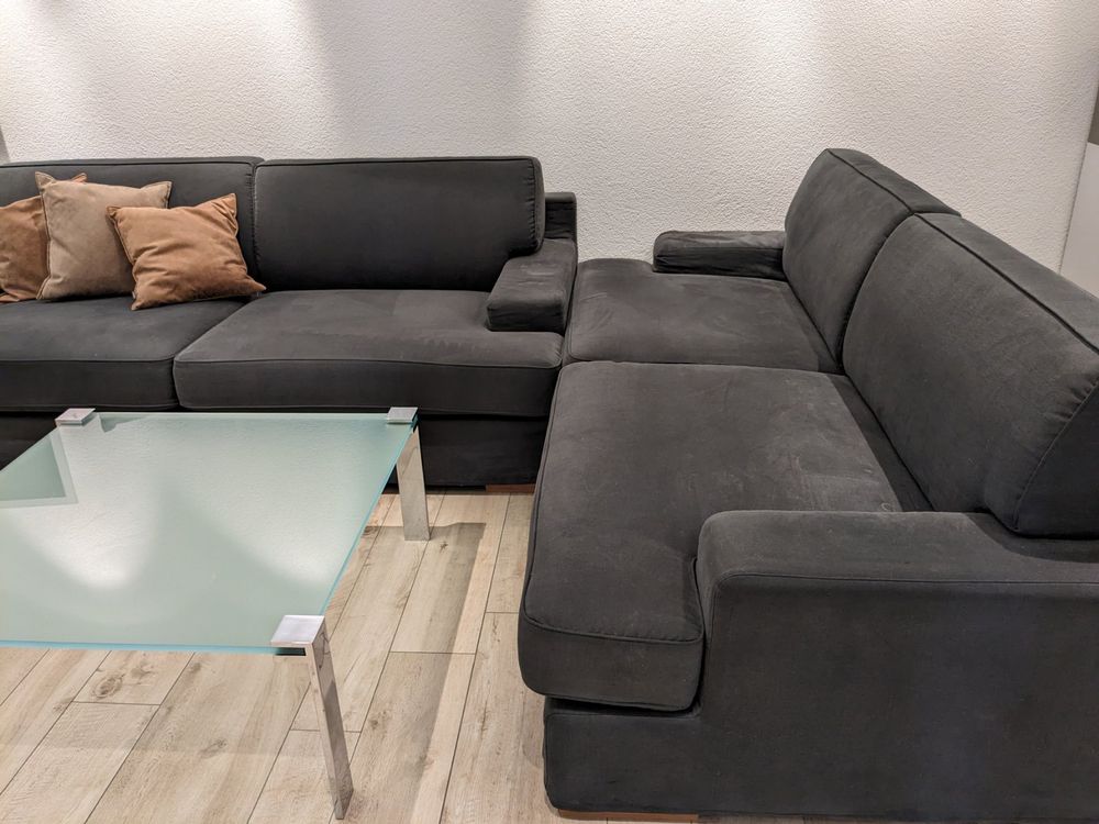 Zwei Sofas mit tiefer Sitzfläche Kaufen auf Ricardo