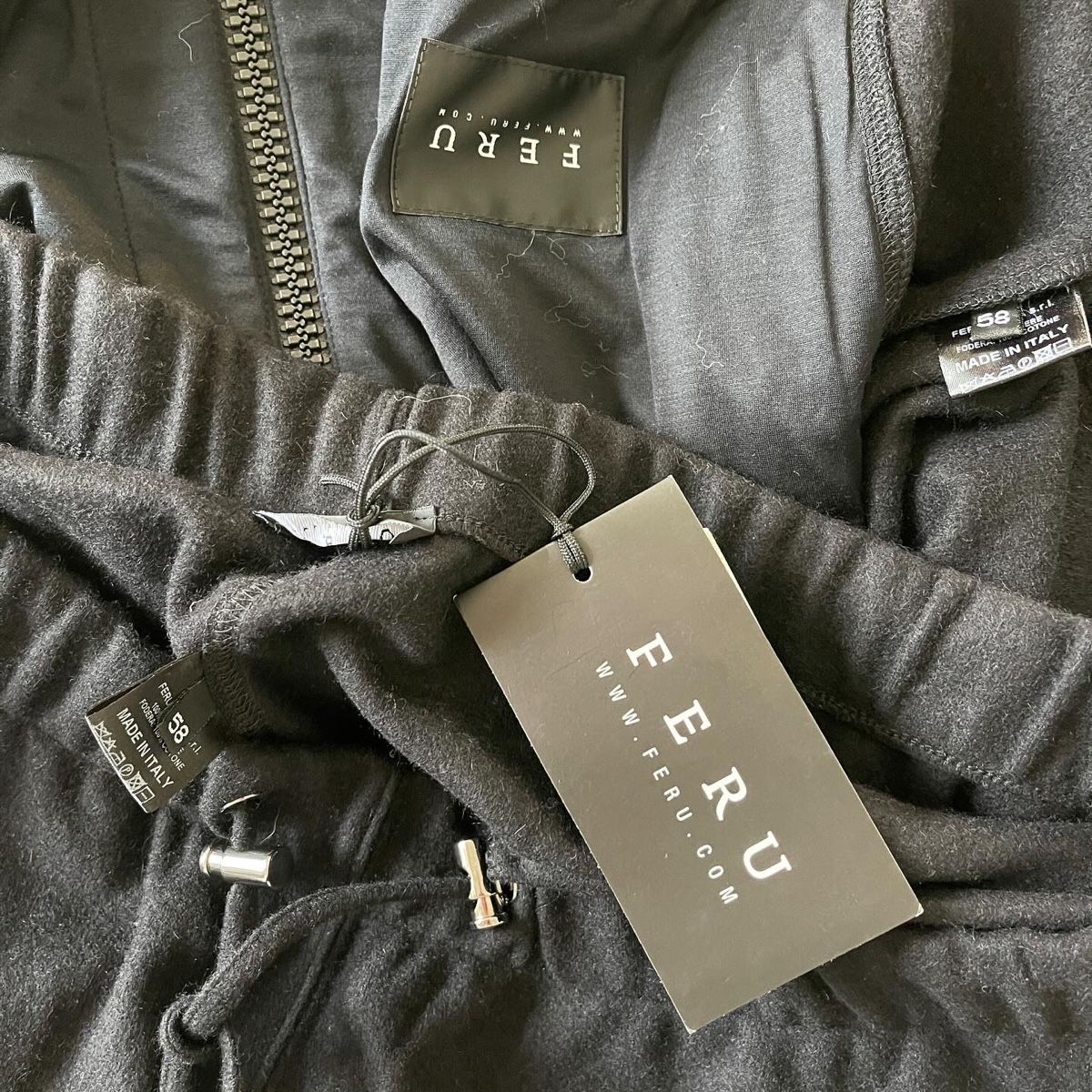 Completi: FERU Cashmere Suit new – Nuovo e nell'imballaggio originale da Freienbach venduto da Avviivva_Shop 9